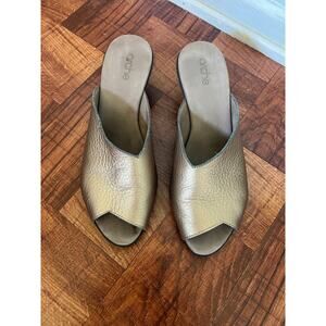 Women's ARCHE ENOUKH Gold Metallic Leather Upper Black Rubber Sole Size EU38/US7